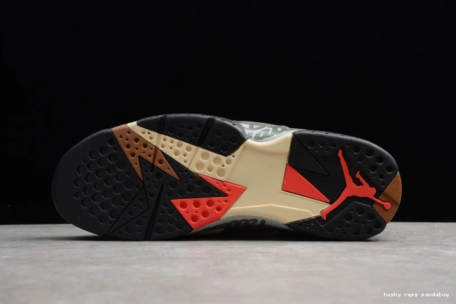 Cheap Husky Jordan Air x Patta AT3375-100 Icicle 7 0802
